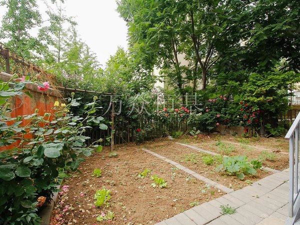 北京昌平北七家海德堡花园(别墅)家具家电齐全 花园125平 明厨明卫 包