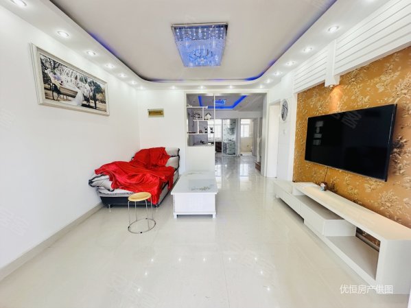 宝华花园顶复 带阁楼 带露台