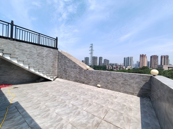 【多图】保利观塘香颂,学府大道租房,屋顶花园大露台 保利香颂 4室2厅