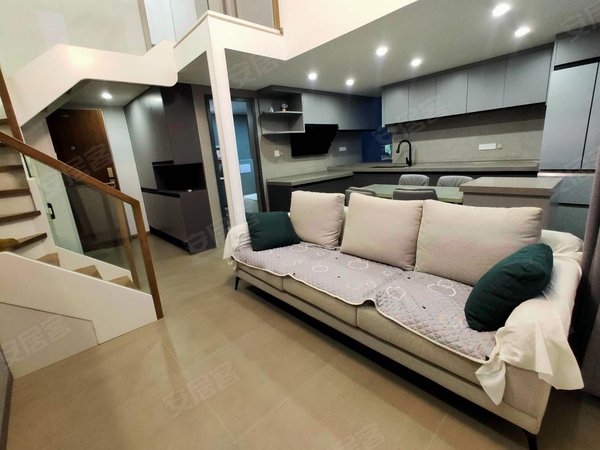 昆明官渡巫家坝金茂广场(商住楼)巫家坝上档次的复式公寓 精装修拎包