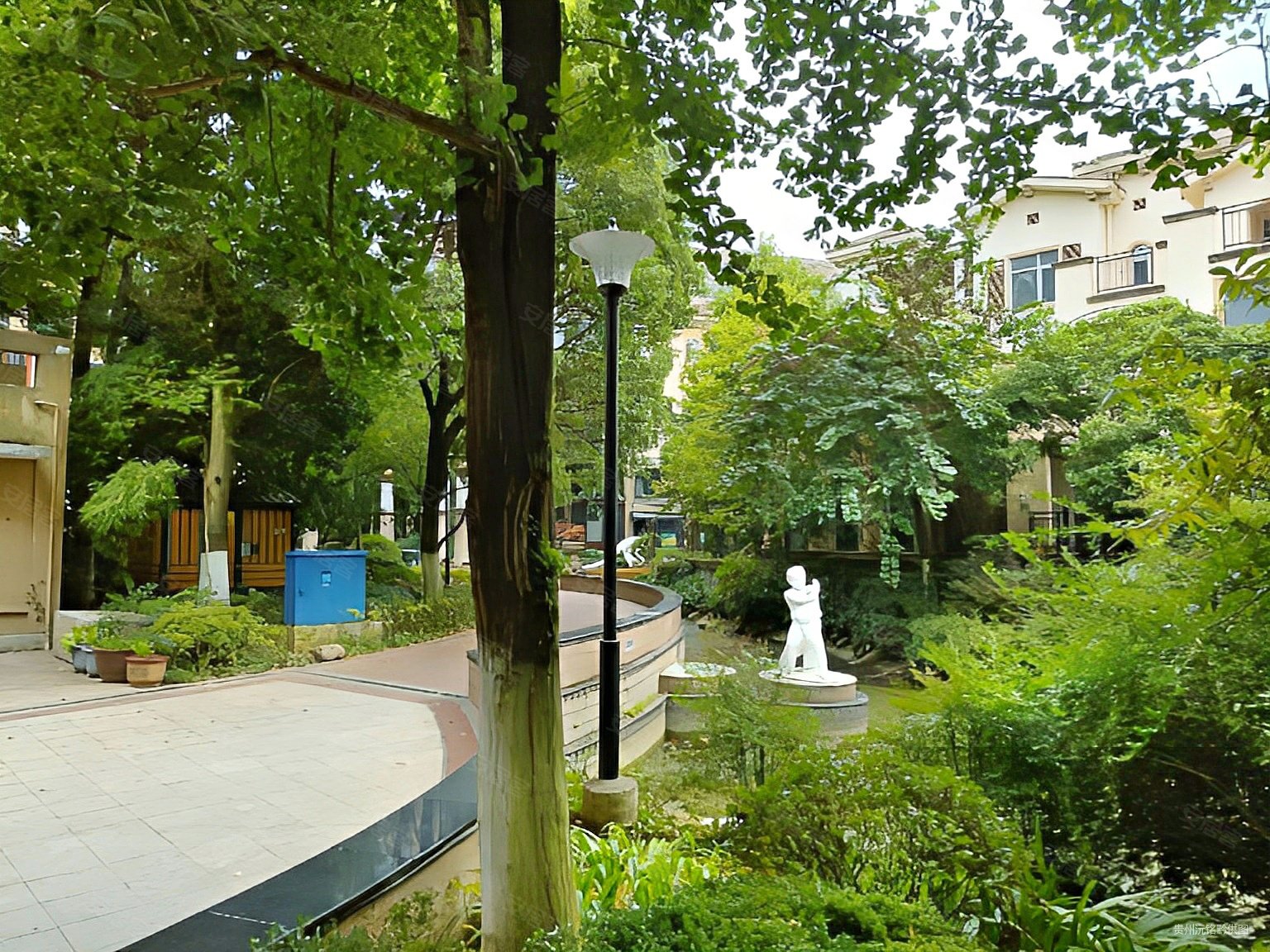 观山湖区金龙国际花园三期天鹅堡空中别墅随时看房