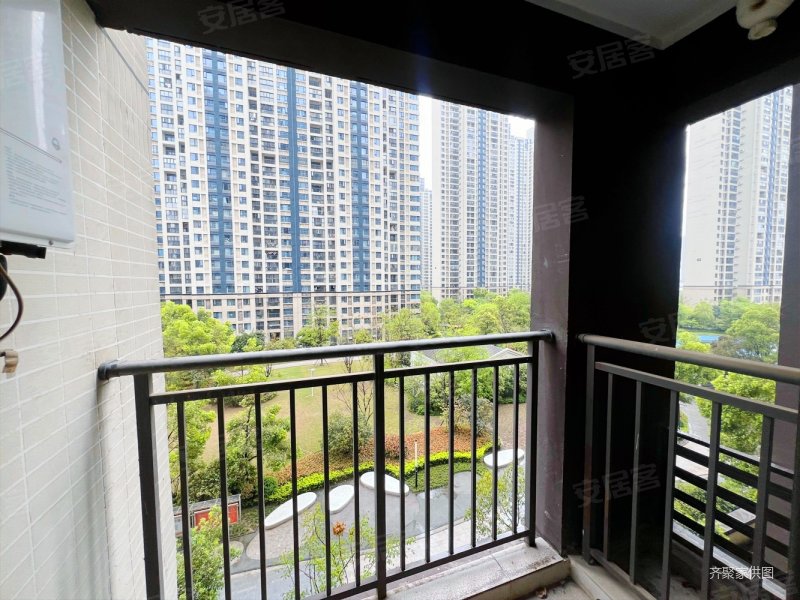 保利新武昌k4地块业主诚心卖送车位看房方便