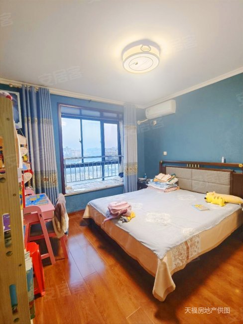 春晓馨苑 小高层 3居 精装南北通透 有证能按揭