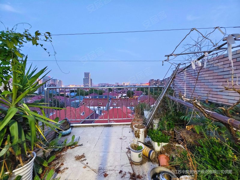 8左右,泰龙家园二手房,408万,3室2厅,2卫,123平米-南京安居客