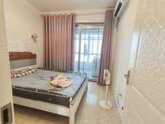 东海东海市区中央广场华纳绿城电梯三室两厅西边户家具齐全，成熟小区停车方便随时入住出租房源真实图片