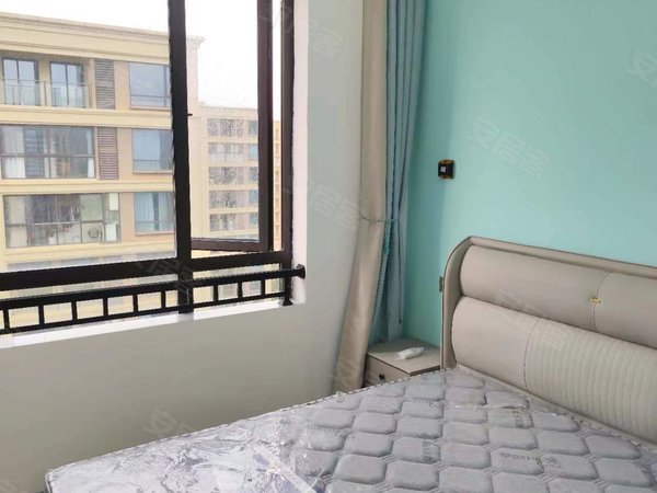 湖州安吉县递铺安吉清华园城南方向（全新精装两室）停车方便（天然气做饭有阳台）押一付一出租房源真实图片