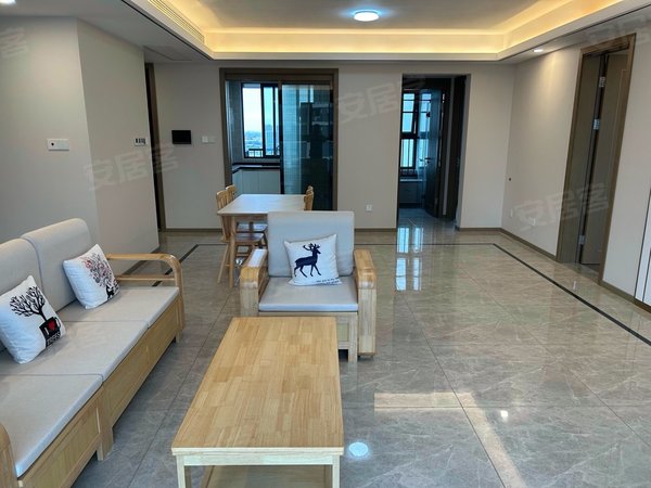 昆山玉山老城区德远峰荟出租 德远峰荟 精装三室三卫 采光好 拎包入住