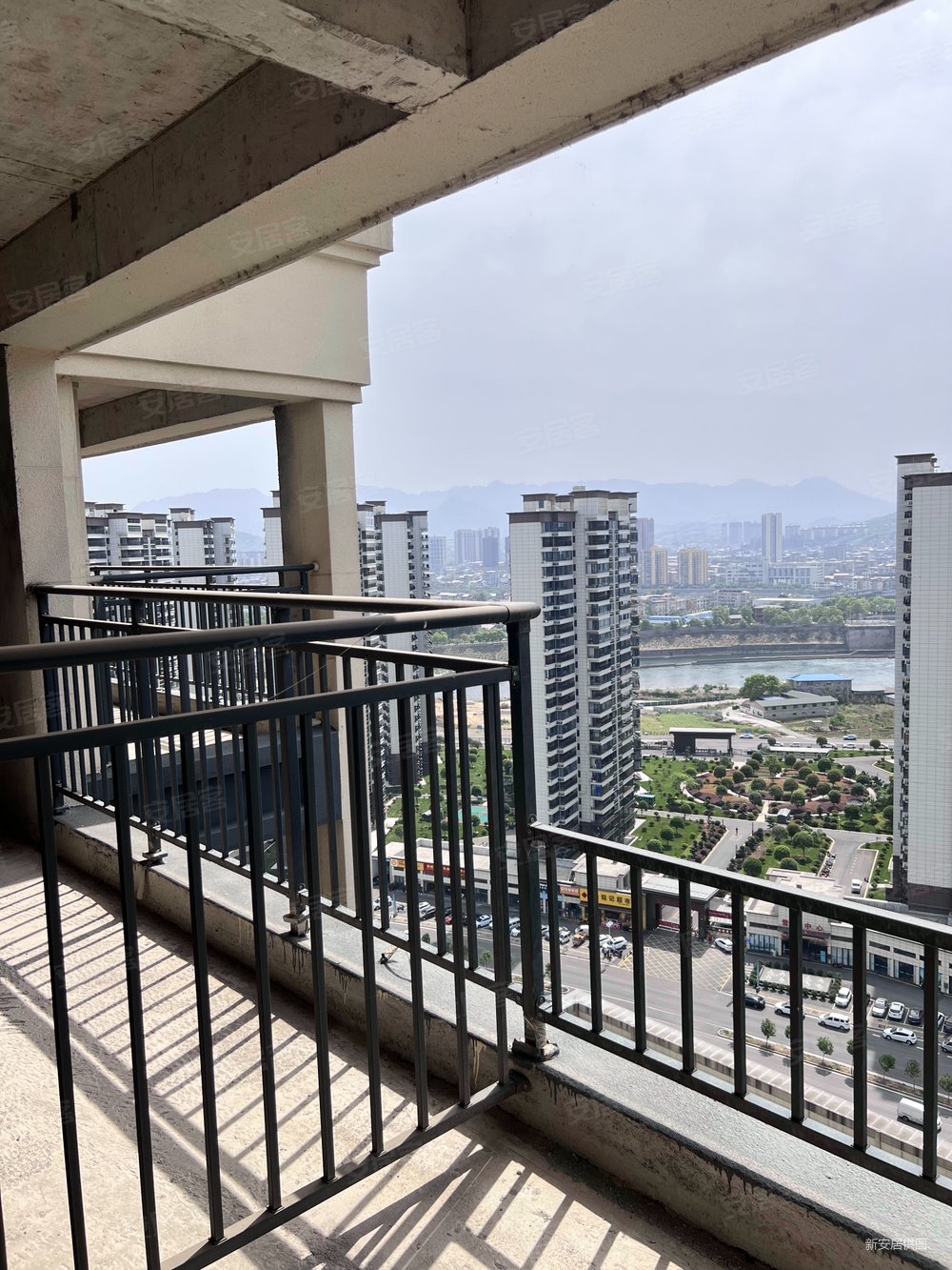 博联壹号院4室2厅2卫127㎡南北51.8万