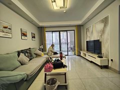 桂林临桂榕山精通伊顿俩台空调包物业。招聘民宿日租贷款抵押收各种资产评估。出租房源真实图片