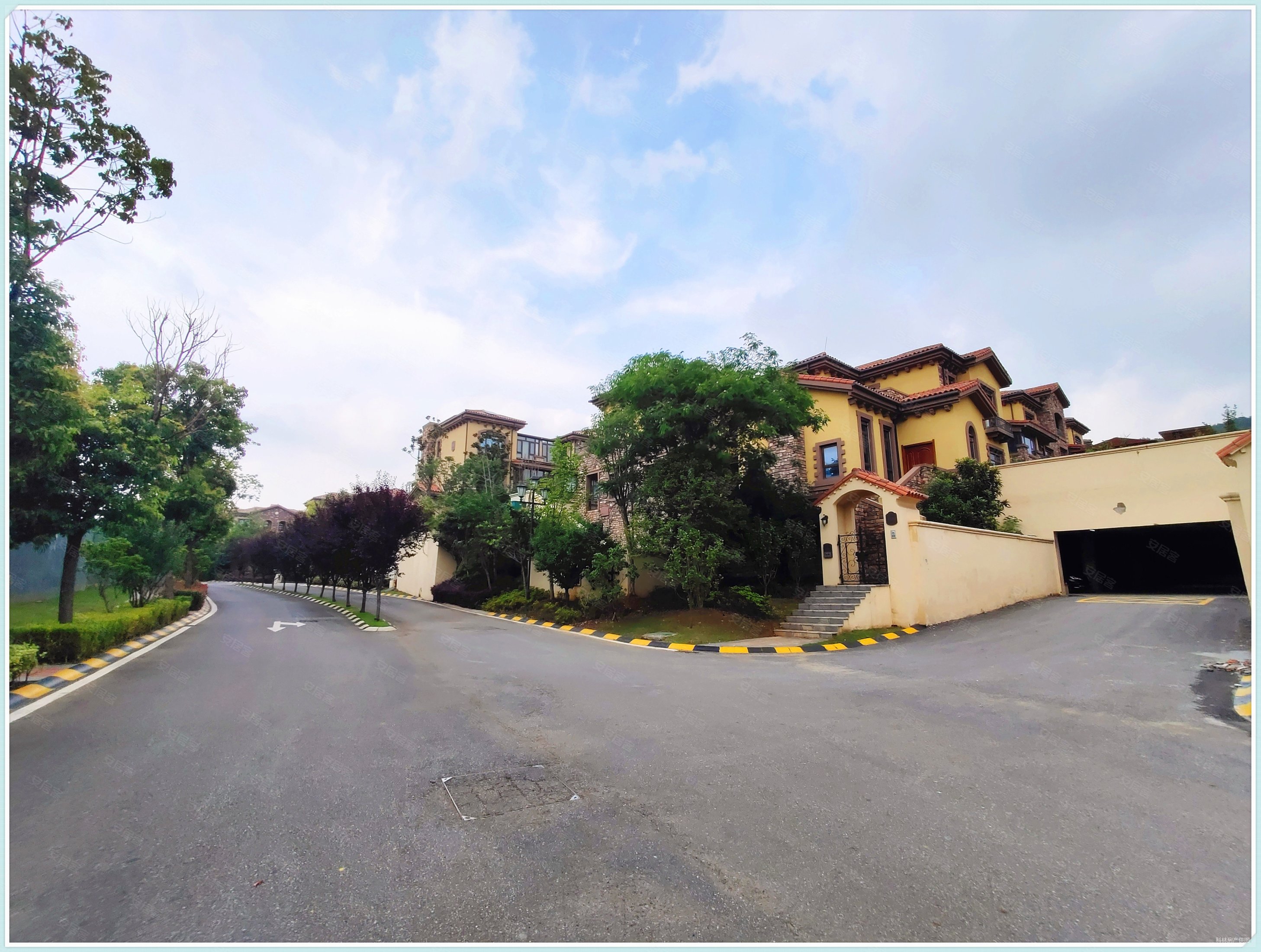 南京绿肺老山脚下纯别墅,独门独院,送前后院子花园露台,低总价