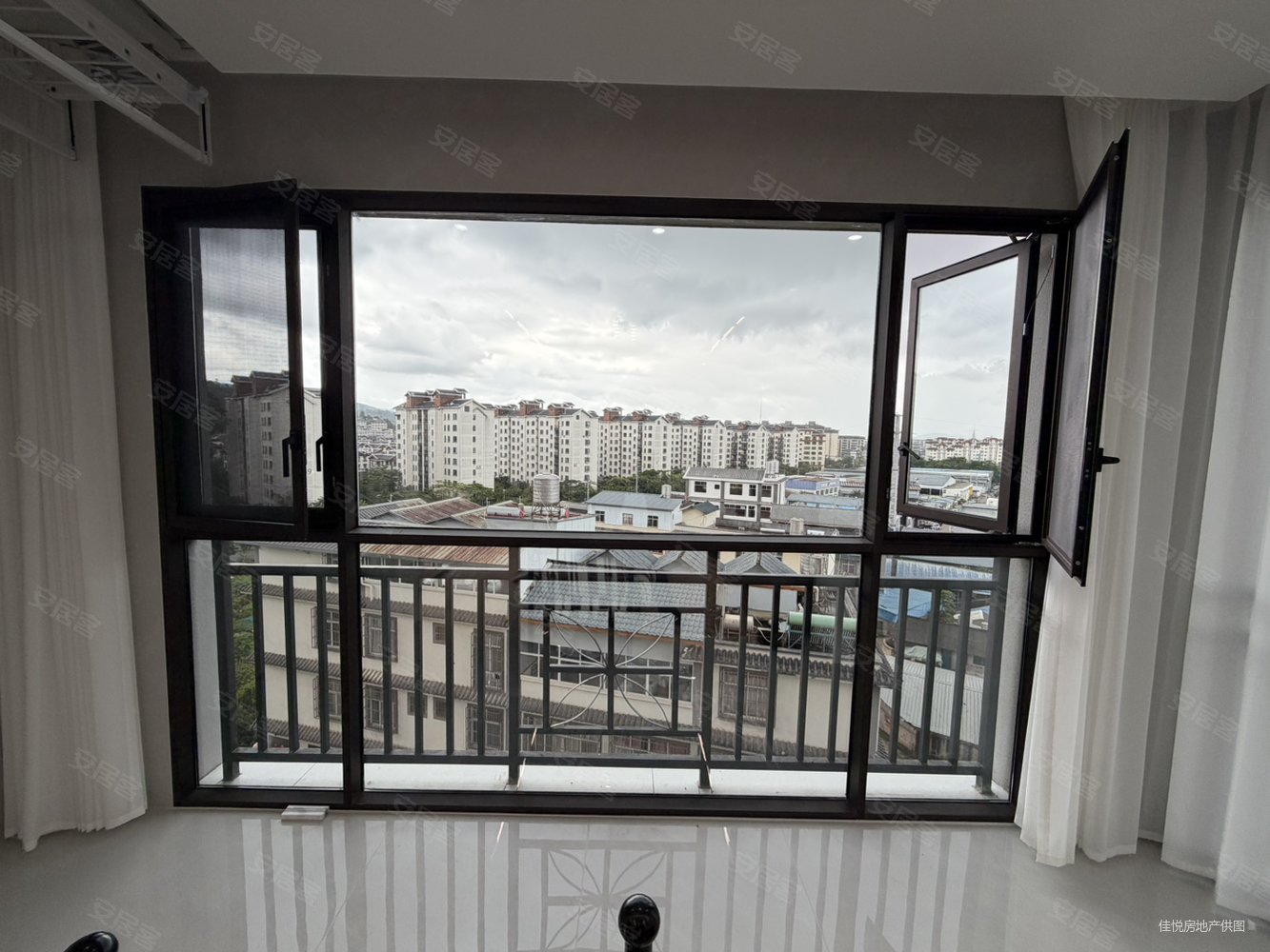 盛景苑4室2厅2卫125.5㎡南北89万