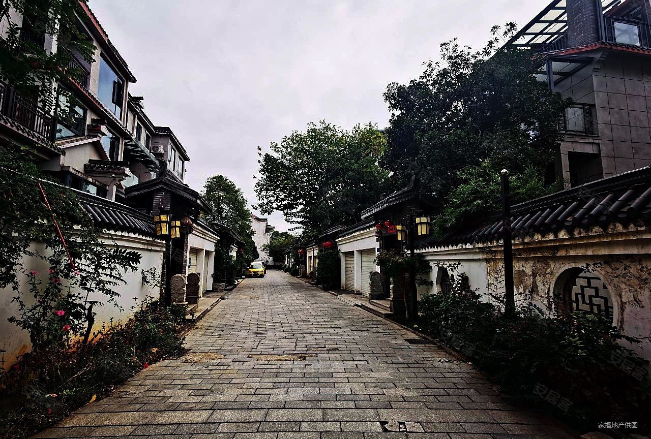 新出中心景观边户汀湘十里全明地下室急售