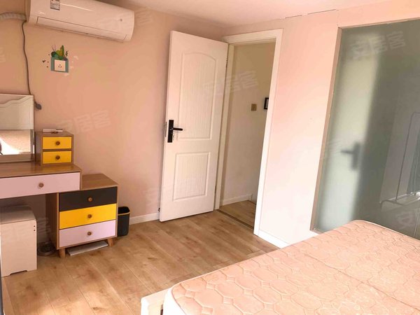 成都青白江凤凰新城天美广场天美广场 套二双卫 房子干净整洁 采光好