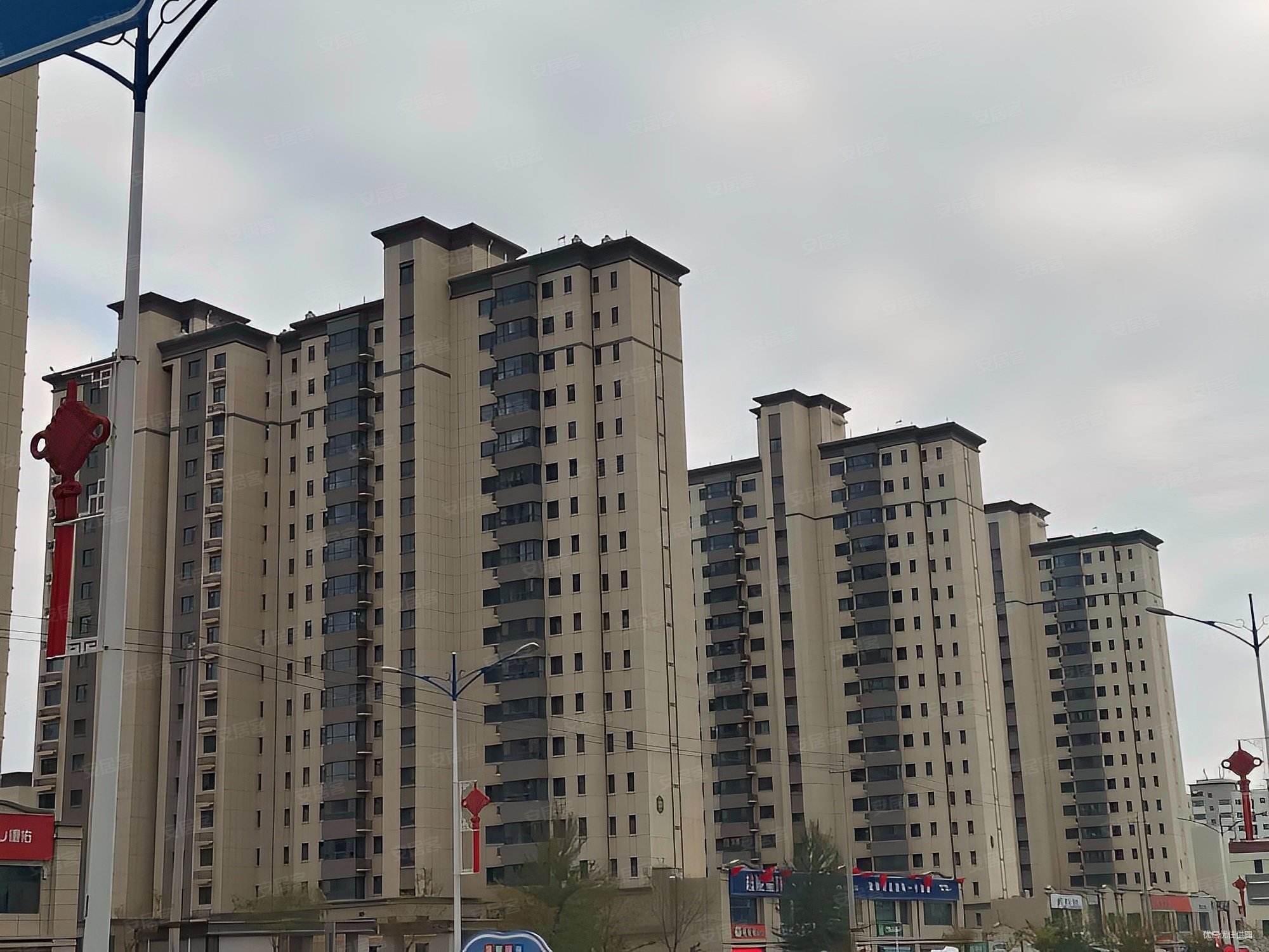 瑞岭名郡东区3室2厅1卫118㎡南75万