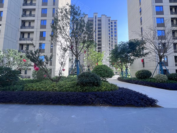 福州仓山三叉街中骏世界城璟悦白湖亭商圈丨中骏世界城丨128平4房2厅2