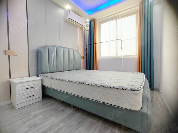 昆山周市镇万达凤凰城(昆山)汉浦路厂区步行可到淳化科技,加百裕,真实