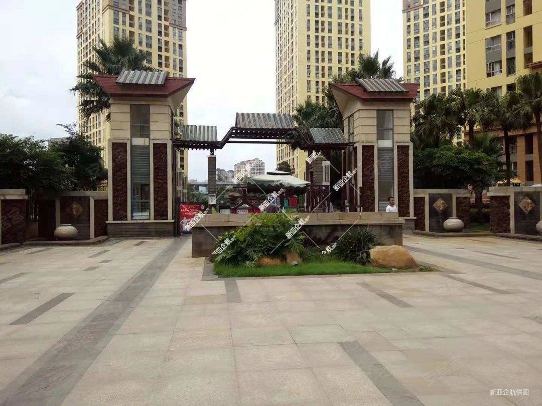 天宇澜山豪装山水新城西南7楼4房116万143平