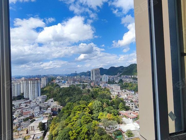 贵阳花溪清溪路阳光花园(花溪)花溪公园,红阳厂万科附近,阳光花园小区