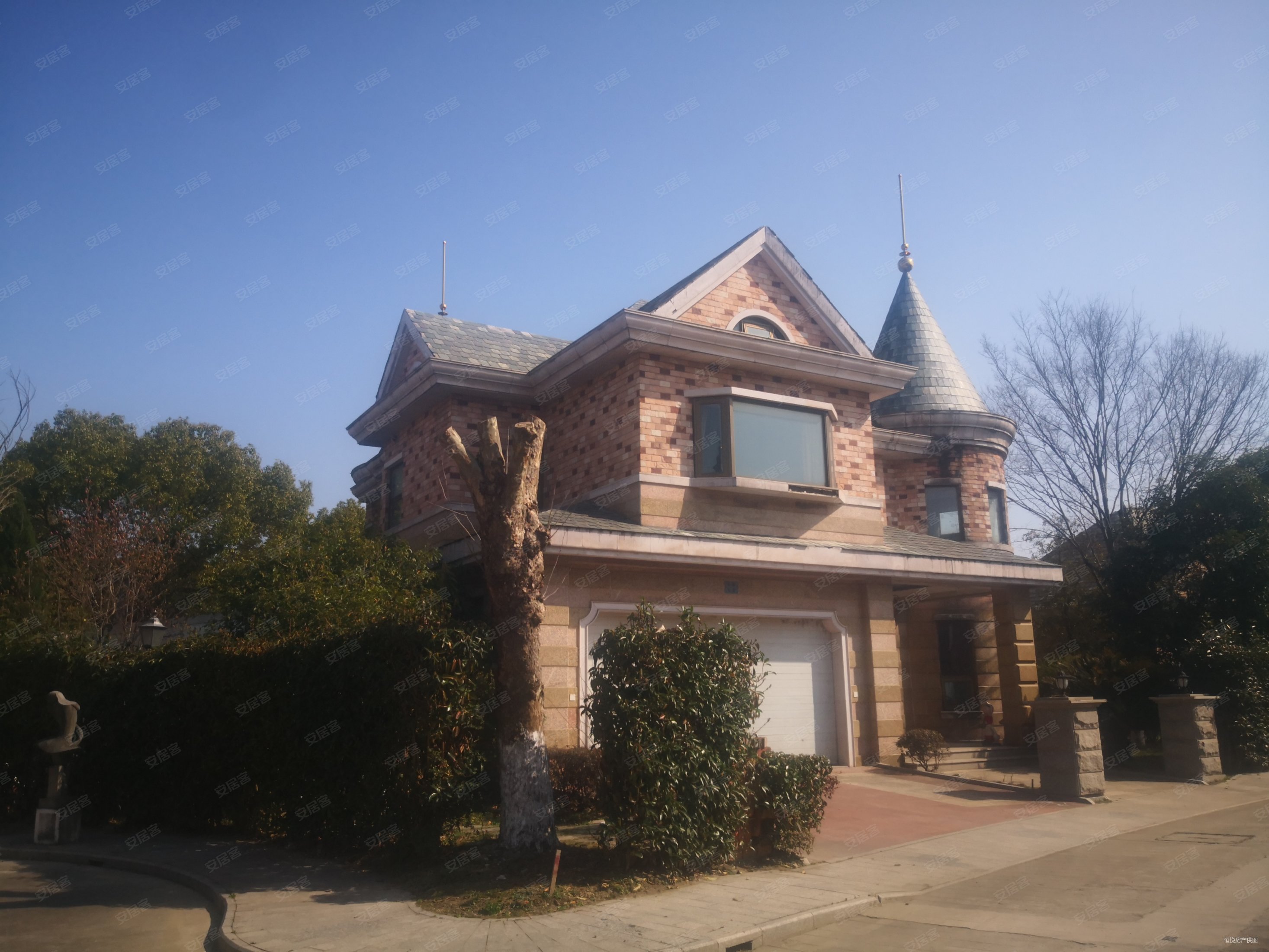 阳明山庄独栋别墅纯毛坯位置佳三面花园约300平