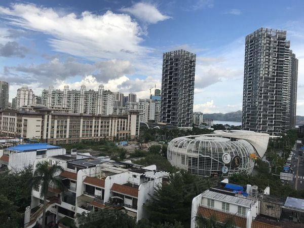 深圳南山蛇口海滨花园(南山)海上世界地铁口物业 电梯两房 东南向