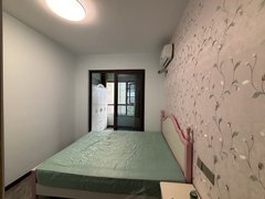 宜宾叙州南岸东区万达广场旁边，酒店式公寓精美装修单间带独立卫生间，大阳台出租出租房源真实图片