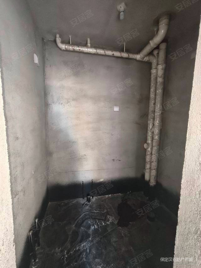 青竹园3室2厅2卫110㎡南北59万