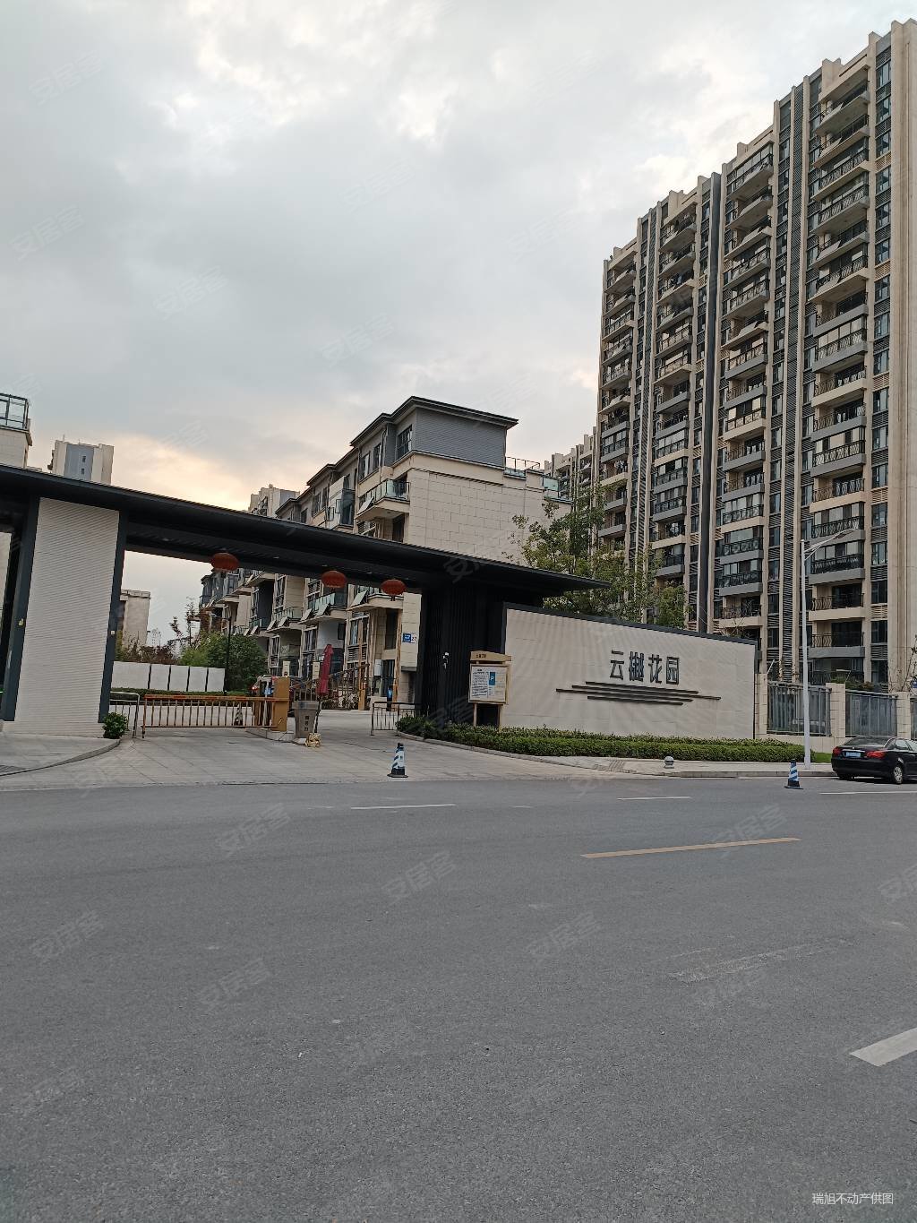 国风云樾花园3室2厅1卫85㎡南北140万