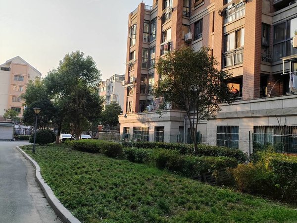 昆山千灯石浦阳光新城(东区)阳光新城中装两房出租1500月  看房有钥匙