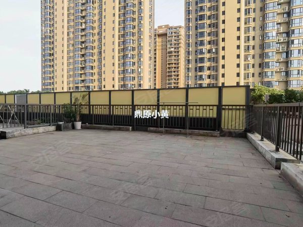 厦门湖里江头筼筜温莎公馆带露台 江头 温莎公馆 新景华府 中庭 自住