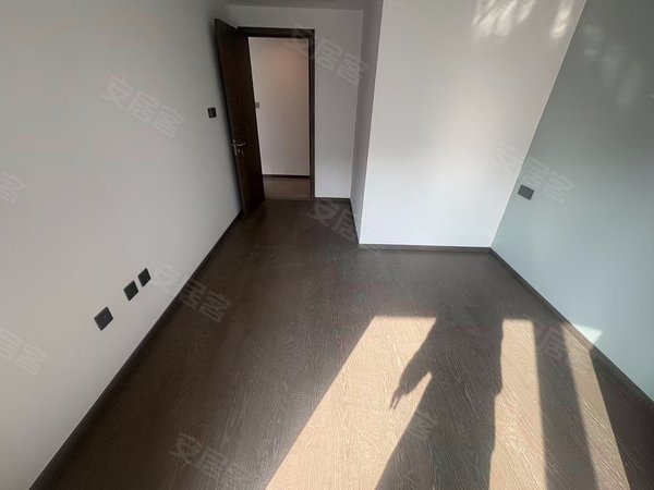 徐州鼓楼彭城广场天辰雅苑实拍房源找我金鹰金地苏宁天阙云熙府凯旋门天辰精装4室2卫出租房源真实图片