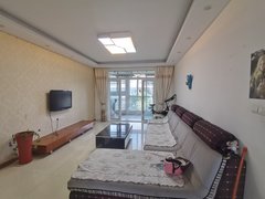 镇江丹徒华山街紧靠大学城 英格兰印象精装修三房1400月出租房源真实图片
