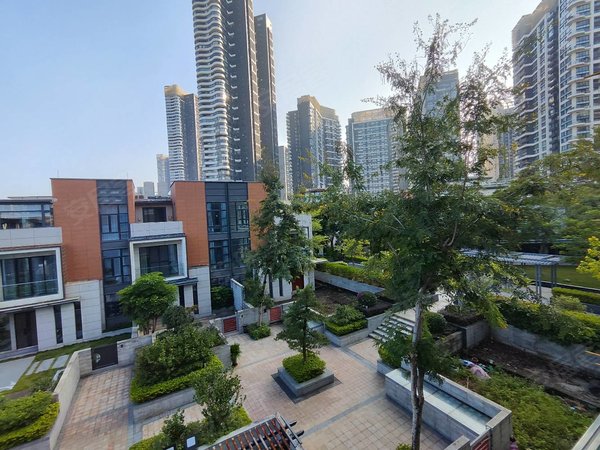 珠海香洲南屏中信红树湾(北区别墅)室内有电梯 地面3层加地下室 可