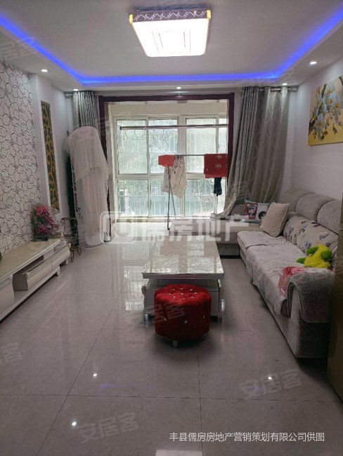 阳光丽景,多层1楼,暖气房,地暖,没怎么住