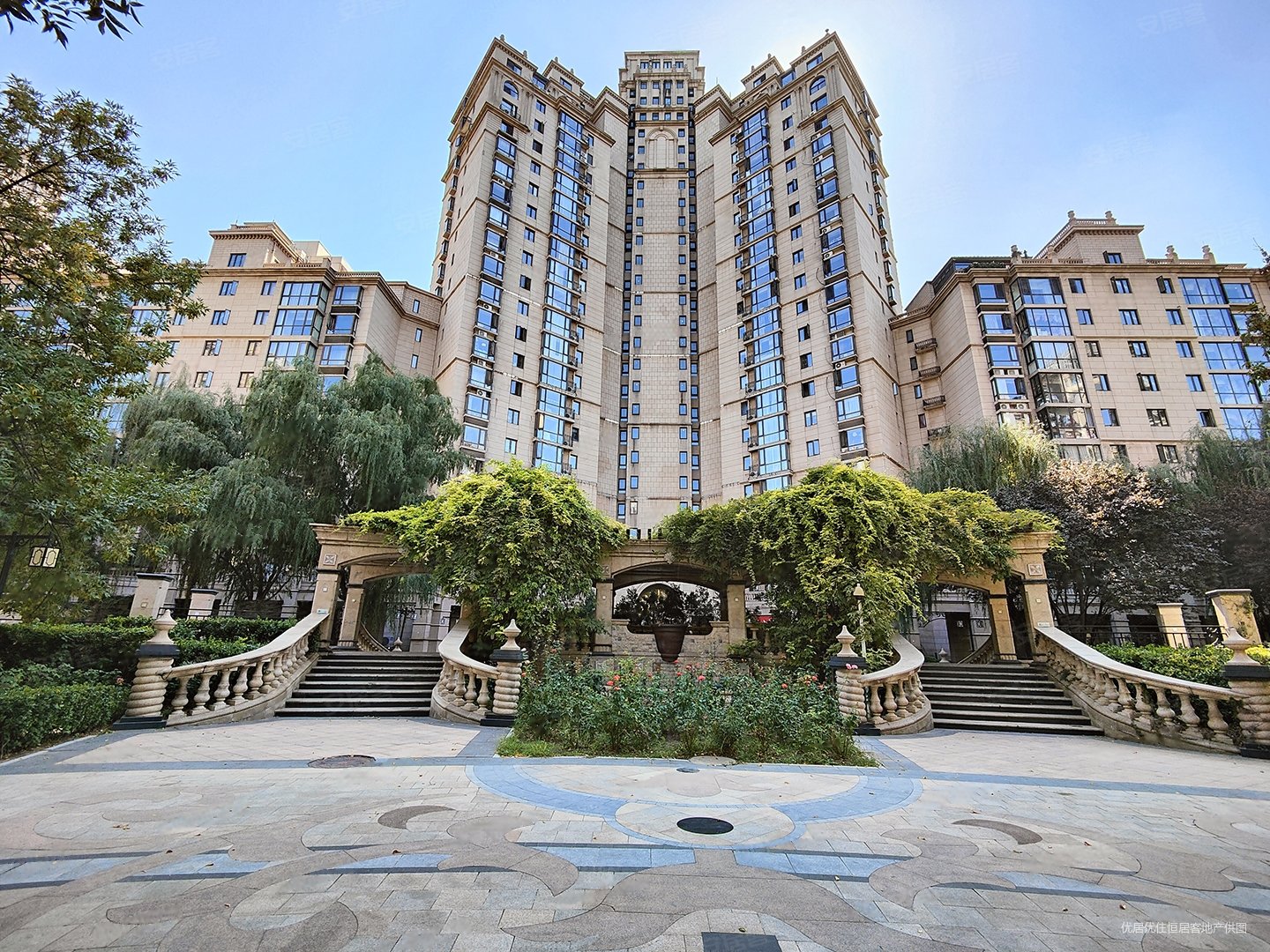 珠江帝景精装一居看国贸夜景精装拎包住