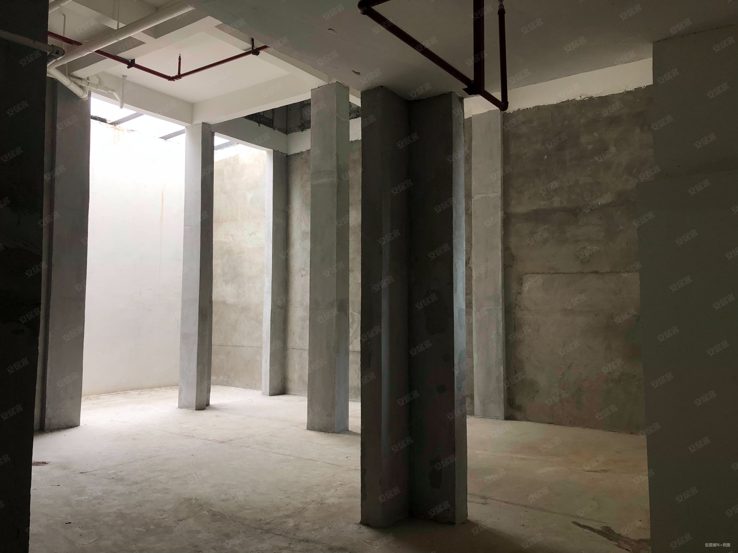 珑璟轩(别墅)4室2厅2卫163.05㎡东南245万