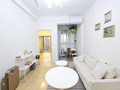 武汉洪山街道口保证实图实价1900！有钥随时看！未来城必看工作室，可办证！出租房源真实图片