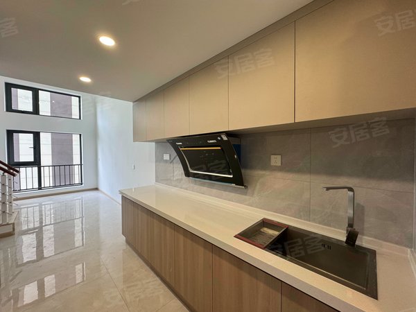 昆明五华泛亚科技新区上悦天地(商住楼)近吾悦广场地铁4号线上悦天地1