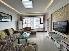 巴中巴州南坝4室 雍景湾 年付 精装 130平 整租 采光通透出租房源真实图片