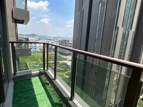 深圳光明公明西田村西田村,精装一房一厅,超大阳台,家具齐全,停车方便