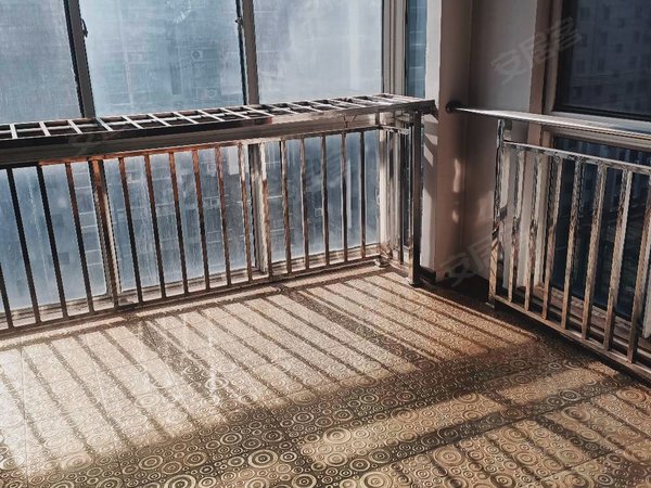徐州泉山西苑华辰丽景华晨丽景电梯房 精装两室 家具家电齐全 中央空调出租房源真实图片