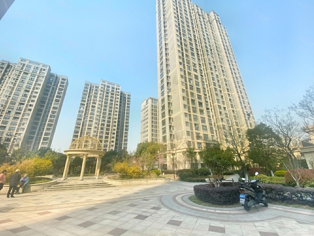 恒源紫芸1室1厅1卫71.86㎡南210万