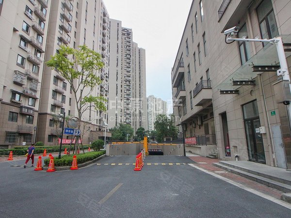 上海杨浦杨浦大桥农房万丰公寓农房万丰公寓 2室1厅1卫 南北通透 65平