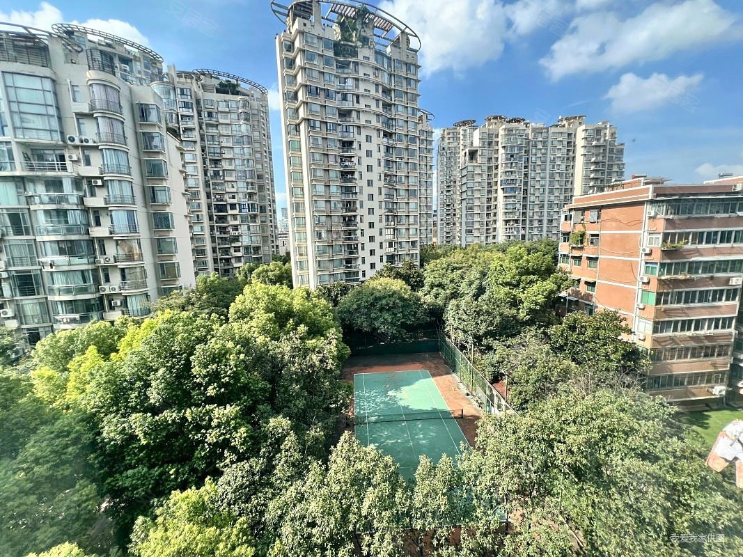 恒茂国际华城(南区)4室2厅2卫129㎡南北195万