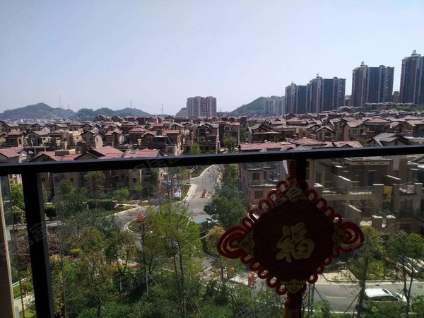 东莞樟木头樟洋区保利生态城一期保利生态城一期 3室2厅2卫出租房源