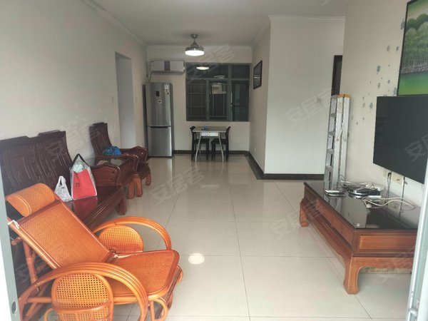 广州海珠广州大道南逸景翠园逸景翠园园 林小区生活便利 交通方便地铁