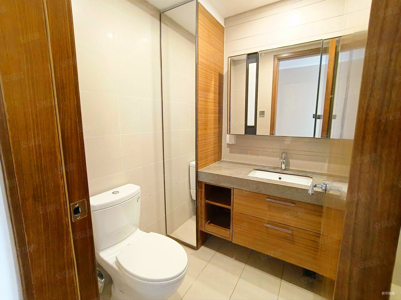 头排亲水180度看全景海河,天津雅颂居二手房,635万,3室2厅,3卫,182