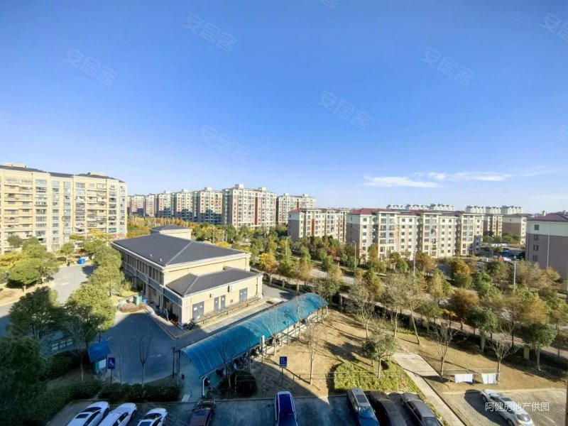 裕鸿佳苑21期7楼电梯房三室两厅一卫精装修拎包入住