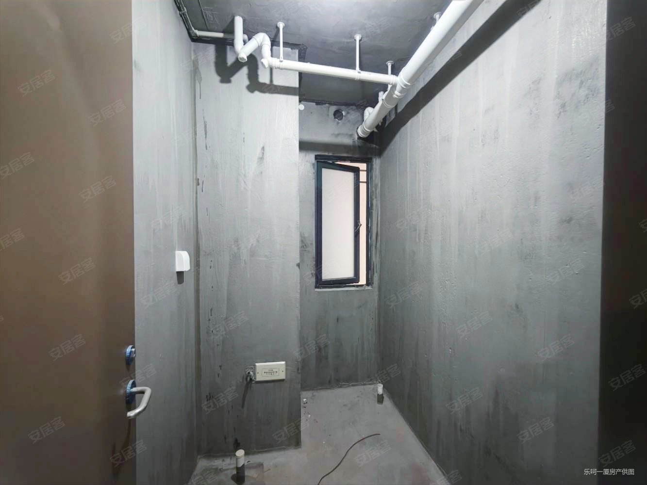 湖滨三里三区3室1厅2卫91㎡南北438万