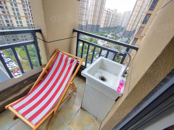 杭州萧山蜀山广泽小区二号线曹家桥附近 广泽小区 阳台 独立洗衣机