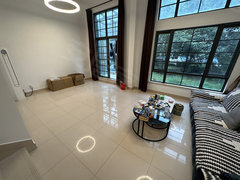 上海浦东周浦~新上~带大院子地下室 近18号线沈梅路站 有车库可停两辆出租房源真实图片